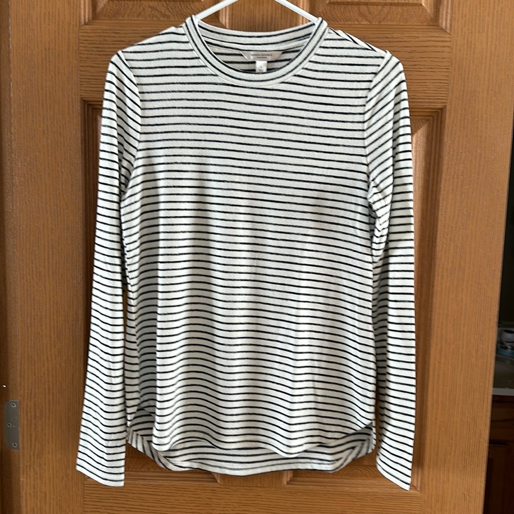 Banana Republic White and Black Striped Long Sleeve Top